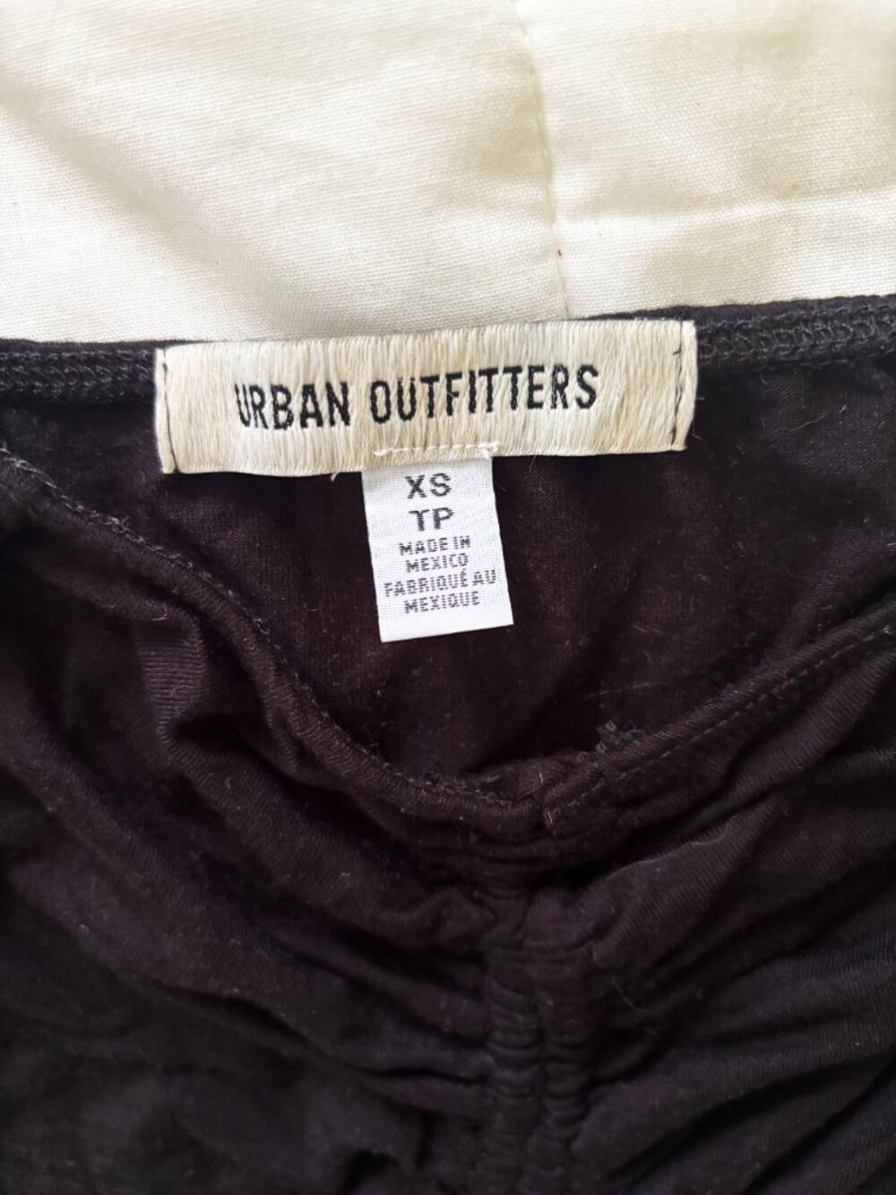 Urban Outfitters Cadence Cinched Flyaway Top XS EXCELLENT CONDITION - Picture 5 of 5
